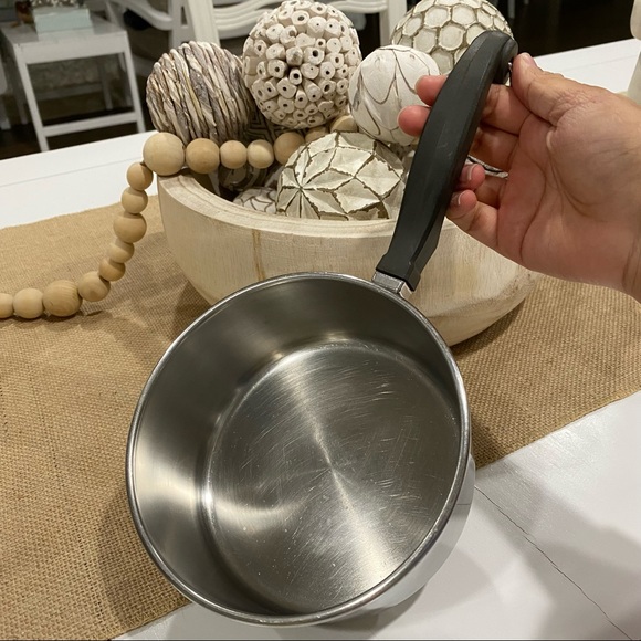 Farberware 1 QT Saucepan 18/10 Stainless Steel EUC - Picture 2 of 5